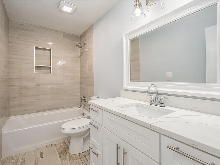 901 Bonita St — Photo 10