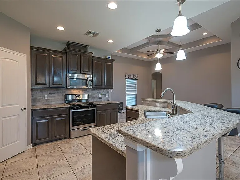 7205 Lake Placid Dr — Photo 6