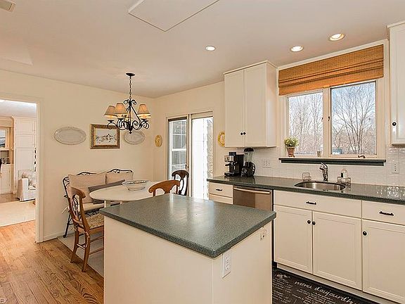 5th image of 32681 Meadowlark Way