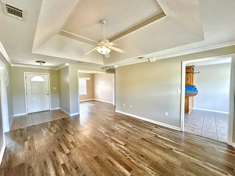 5756 Emily Ln — Photo 4