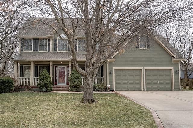 1st image of 325 SE Sumpter Dr