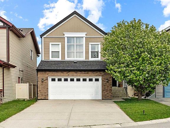 2nd image of 137 SW Copperleaf Bay SE