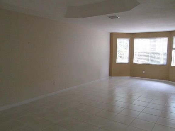 4th image of 6753 NW 116th Ct