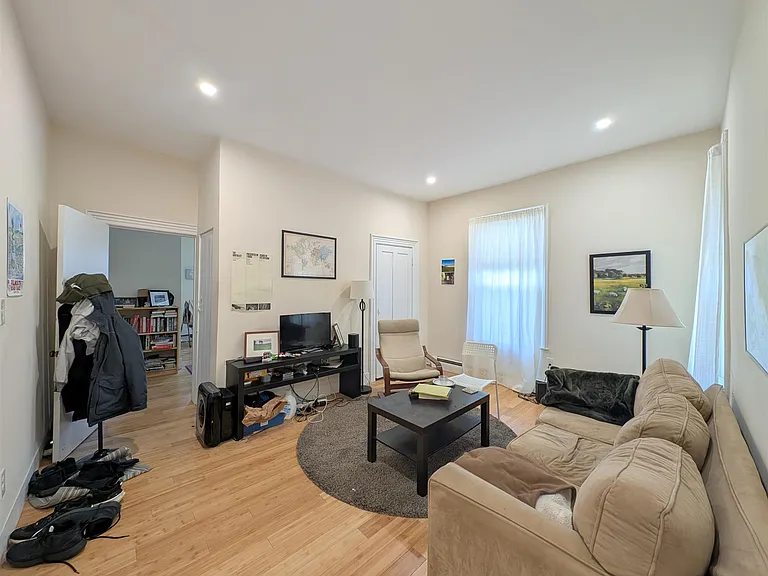 12 Cameron Ave #4 — Photo 7
