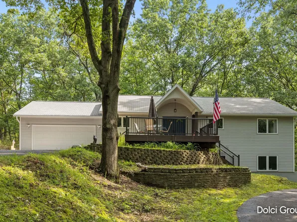 1260 Boynton Hills Ave SE, Ada, MI 49301
