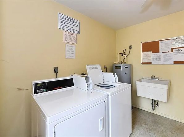 4805 Rilma Ave APT 106
