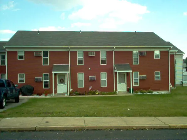 3205 Broad St APT 5, Emigsville, PA 17318