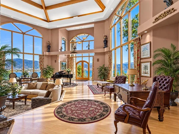398 Upper Bench Rd S, Penticton, BC V2A 8S9