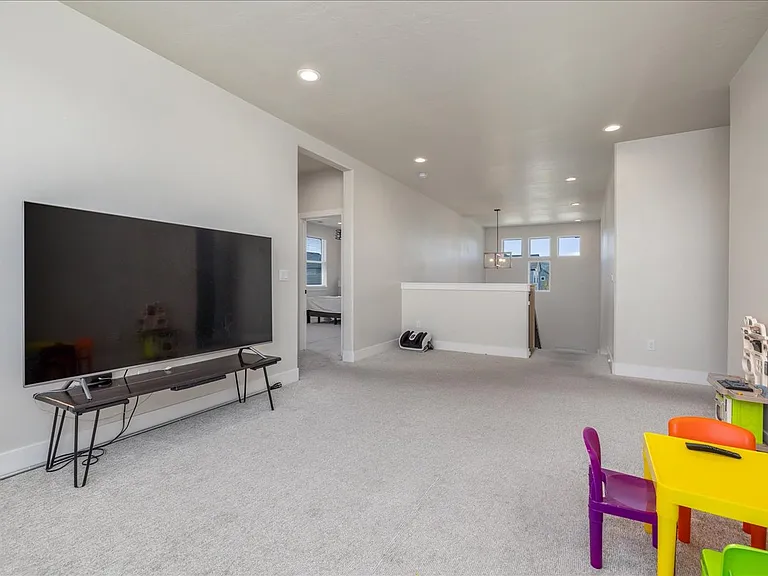 5562 S Zaivcla Ave — Photo 13