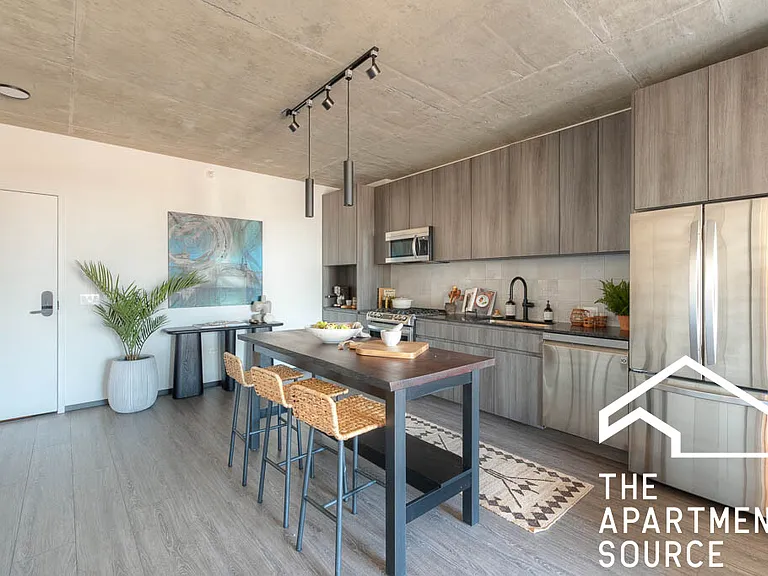 1464 W Randolph St #1 — Photo 16