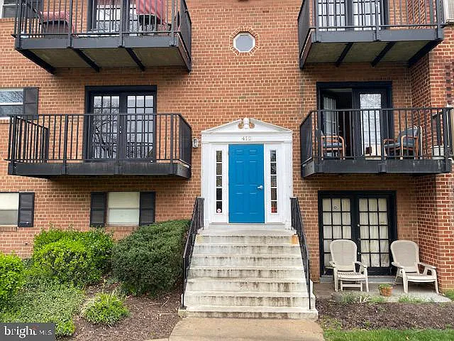 412 N Armistead St #101 — Photo 1