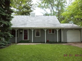 809 Sheldon Ave, Aurora, IL 60506