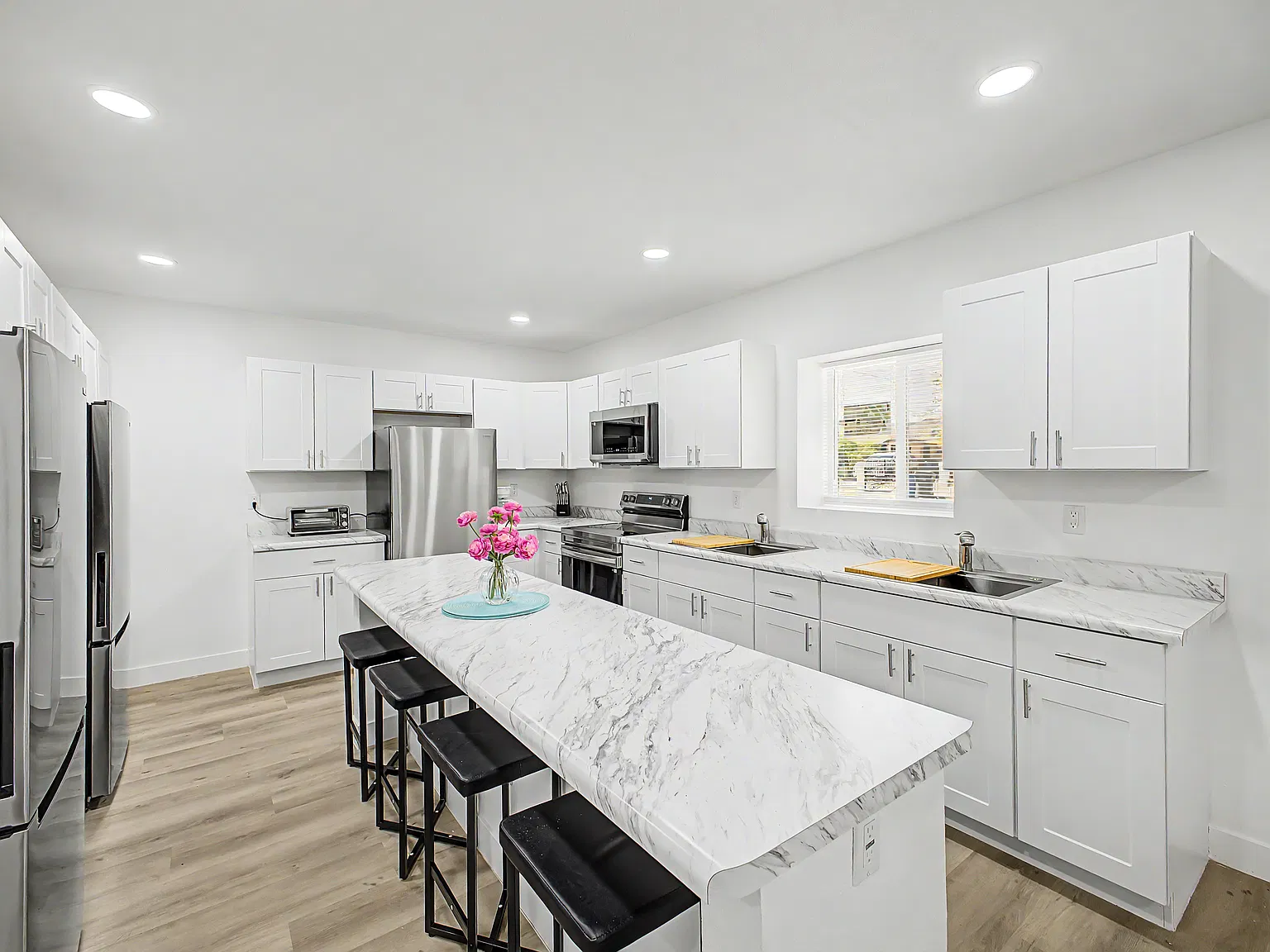 31 W Sunnyslope Ln — Photo 3