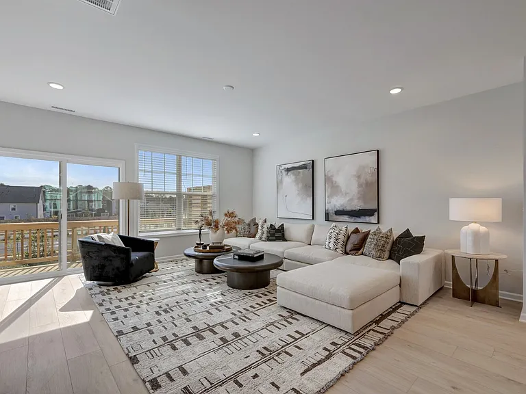 10056 Secluded Garden Dr — Photo 4