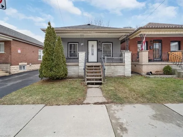 106 Lottridge St, Hamilton, ON L8L 6T9