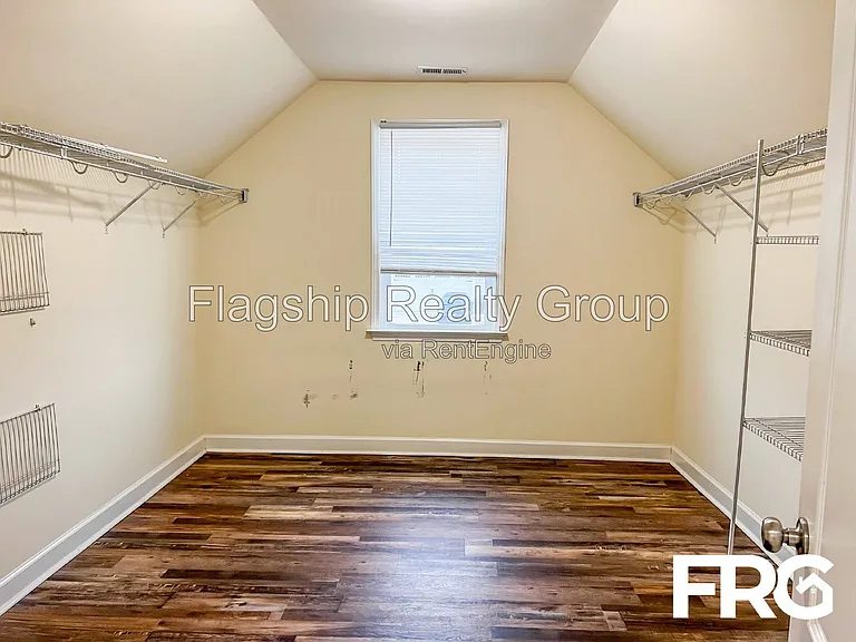 491 Fallingbrook Dr — Photo 60