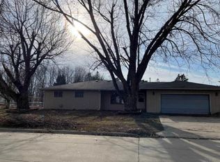 205 N Wilhelm St, Conrad, IA 50621