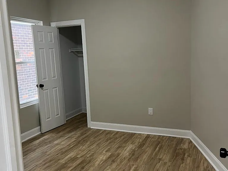 Unit Photo