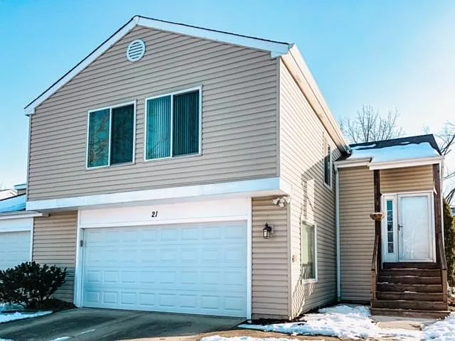21 Buckingham Ln photo 1