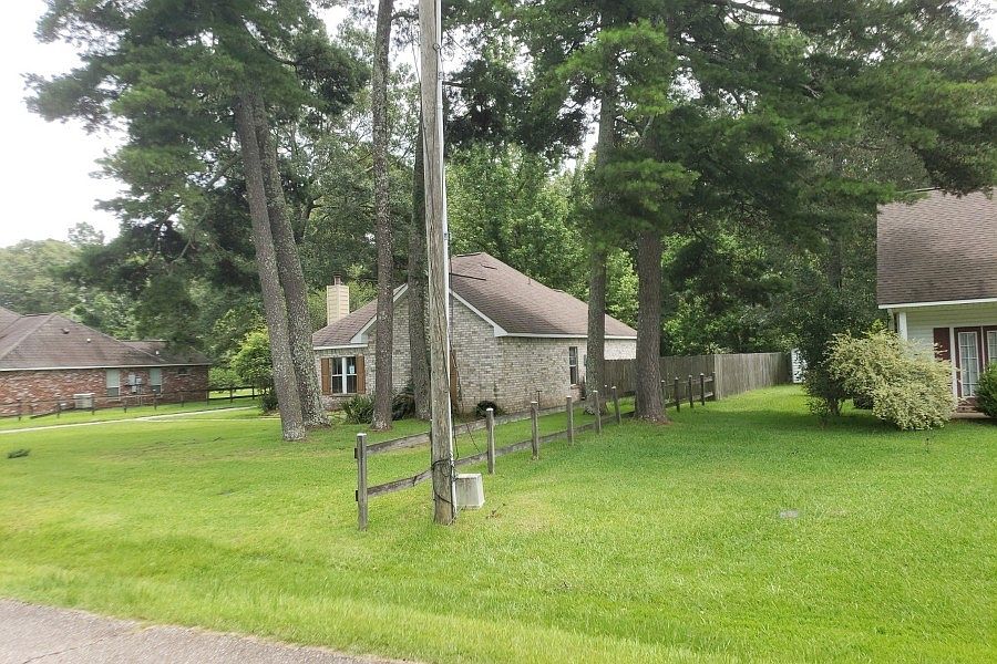 2nd image of 13350 Savannah Dr