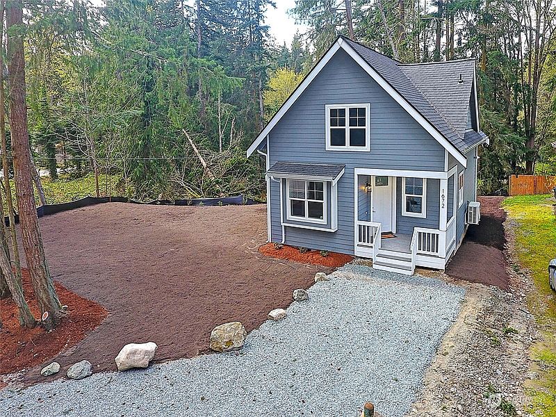 2nd image of 1672 Aspen Drive