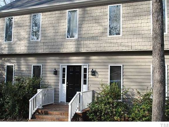 2nd image of 112 Basswood Ct