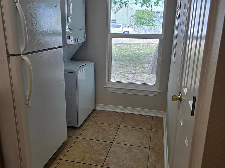 204 Ann Cir #C — Photo 13