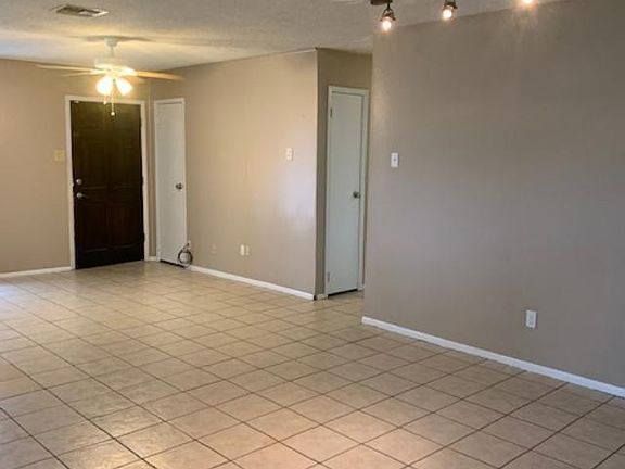 3rd image of 116 Toulouse Dr