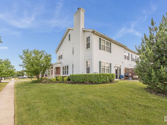3rd image of 471 Silver Charm Dr