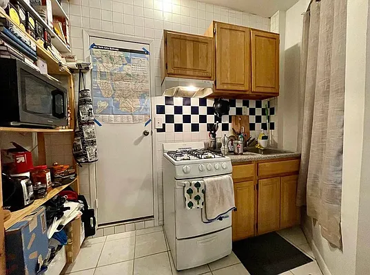 Rented by J Misrahi Realty Corp | media 6