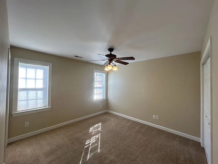 5619 Fetzer Ave NW — Photo 12