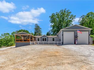 357 Hemlock Dr, Seneca, SC 29678