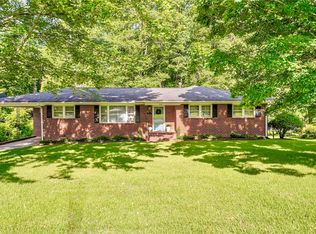 502 Forest Ln, Belton, SC 29627