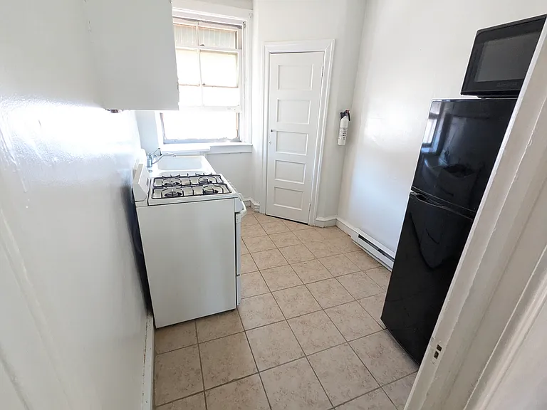 1711 Scattergood St #3 — Photo 8