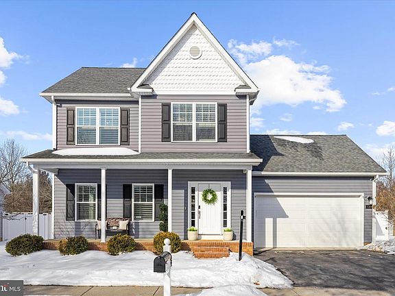 2nd image of 120 Reeand Ln