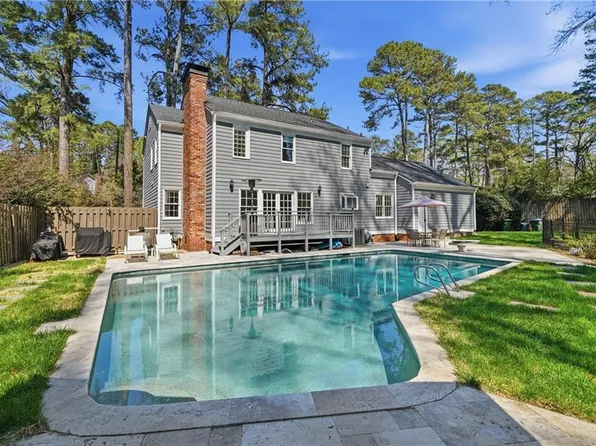 205 Berwick Dr, Sandy Springs, GA 30328