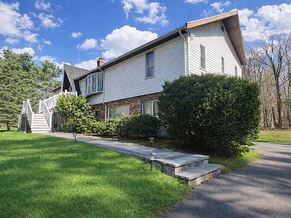 2nd image of 5 Flintlocke Rd