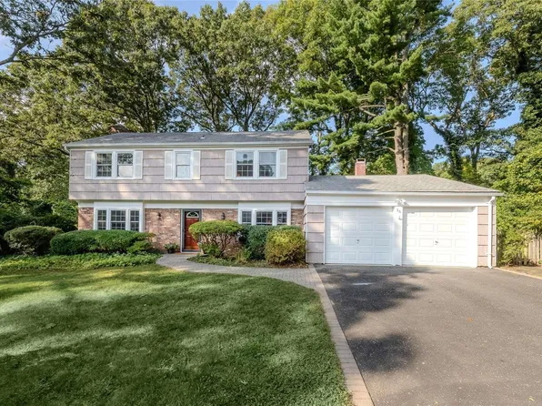 36 Seabrook Lane, Stony Brook, NY 11790