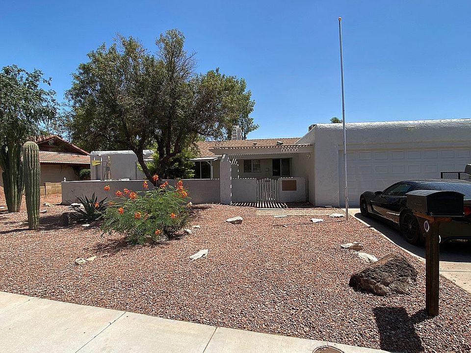 1st image of 3009 W Desert Cove Ave