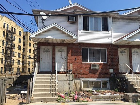 3rd image of 1123 Gipson St