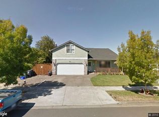 3852 Shenstone Dr, Eugene, OR 97404