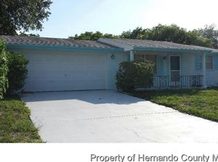 9641 Lake Chrise Ln, Port Richey, FL 34668