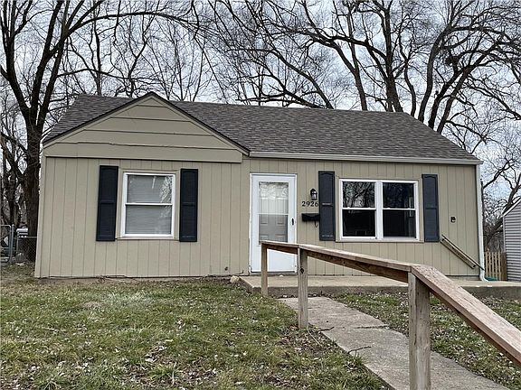 2nd image of 2926 S 51st Ter