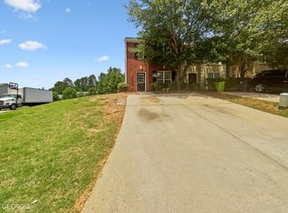 5628 Union Pointe Dr, Union City, GA 30291
