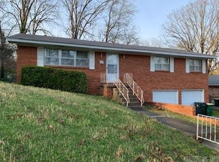 7400 Briarwood Dr, Little Rock, AR 72205