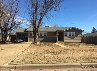 1004 Zephyr St, Plainview, TX 79072