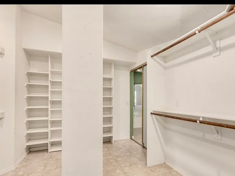 2438 N Forest Cir — Photo 22