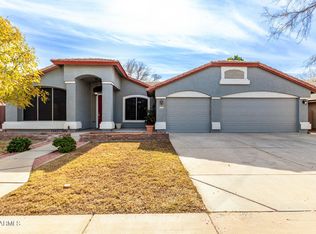 917 E Betsy Ln, Gilbert, AZ 85296