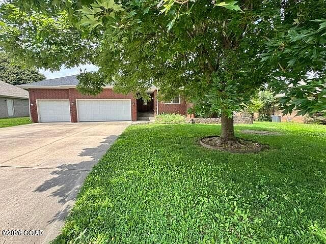1st image of 208 Miller Way