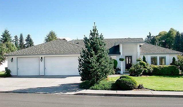 1st image of 4703 NE 46th St